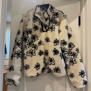 Parke floral fleece in size S/M